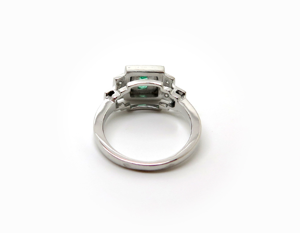 Bague Art Déco En Or Blanc 14K - Sertie D'une émeraude Et De Diamants, Taille 56