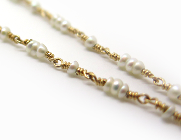 Chaine d'or avec perles