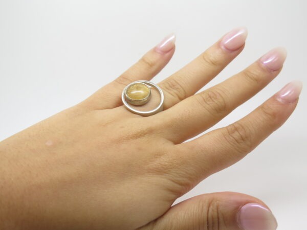 <b>Bague Planète </b><br><i>Argent et Citrine</i> – Image 4