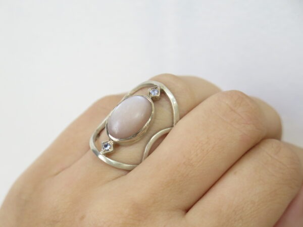 bague en Argent, Pierre de lune rose et Tanzanites