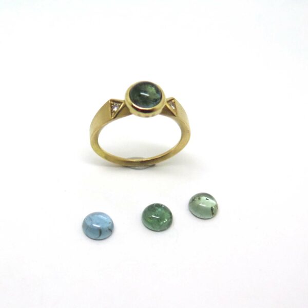bague de fiancailles cabochon sur mesure