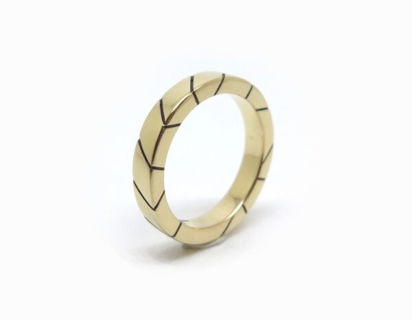 Alliance sur mesure or jaune 18 carats