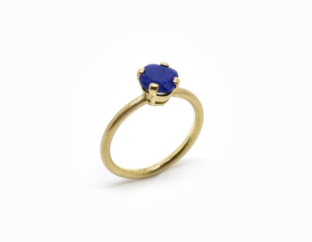 bague lapis lazuli coussin
