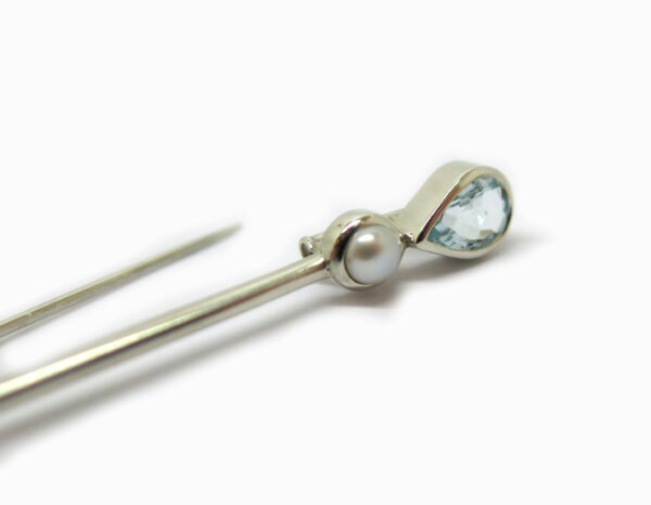 Broche fabriquée sur commande