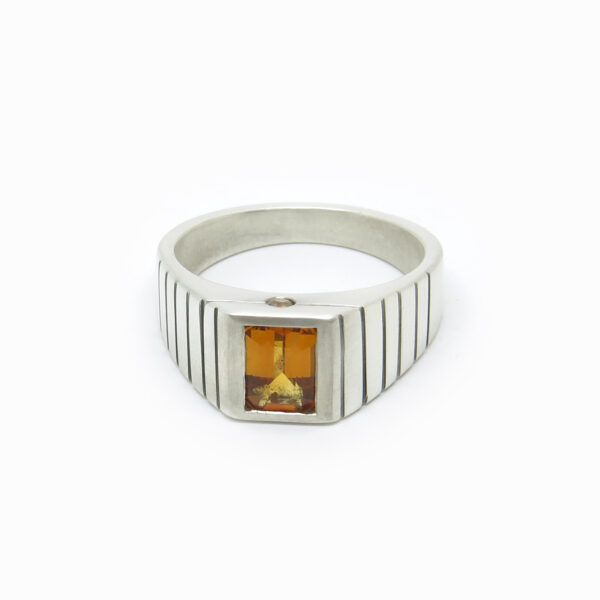 chevalière sur mesure en argent