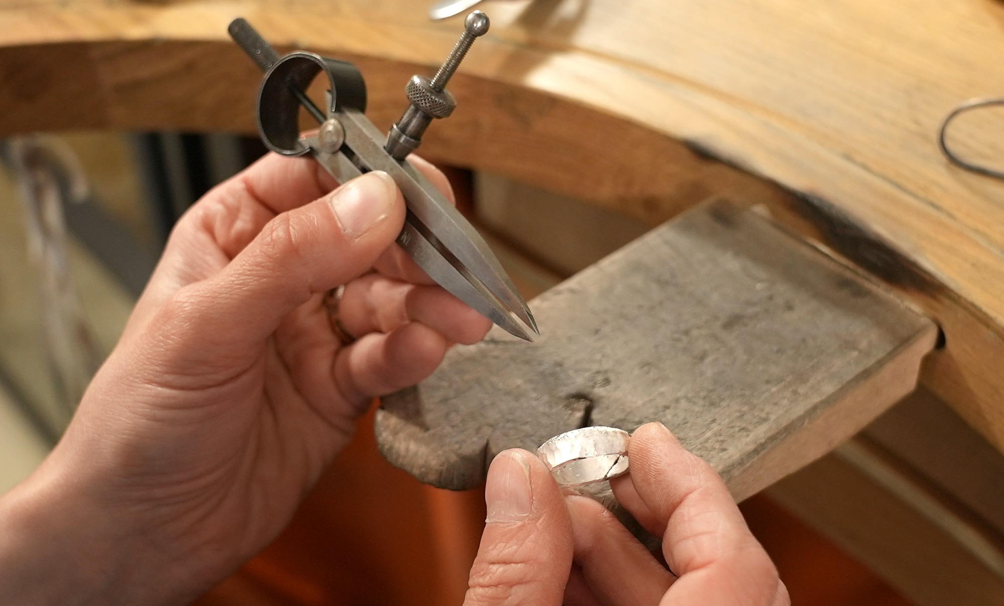 joaillerie artisanale, atelier de joaillerie paris, bijoux sur-mesure