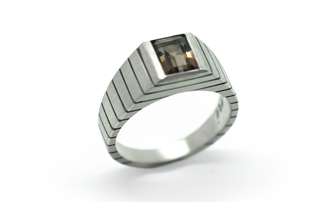 Chevalière sur mesure Argent et quartz fumé