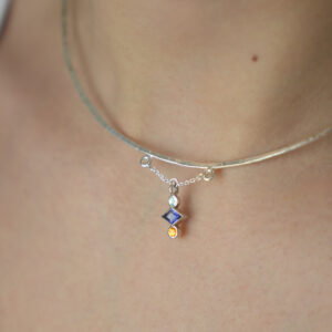 Collier en argent et pierres fines