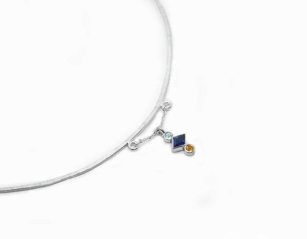 Collier en argent et pierre naturelle