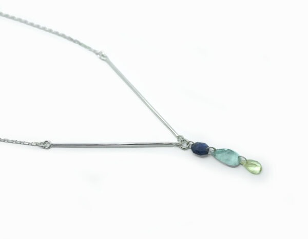 Collier en pierres naturelles
