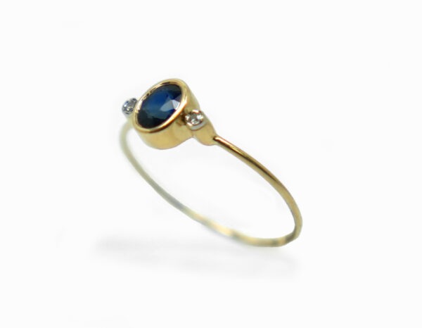 Bague en saphir et diamants