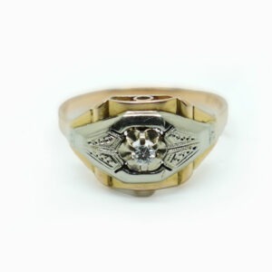 <b>Bague Dôme </b><br><i>Or et diamant</i>