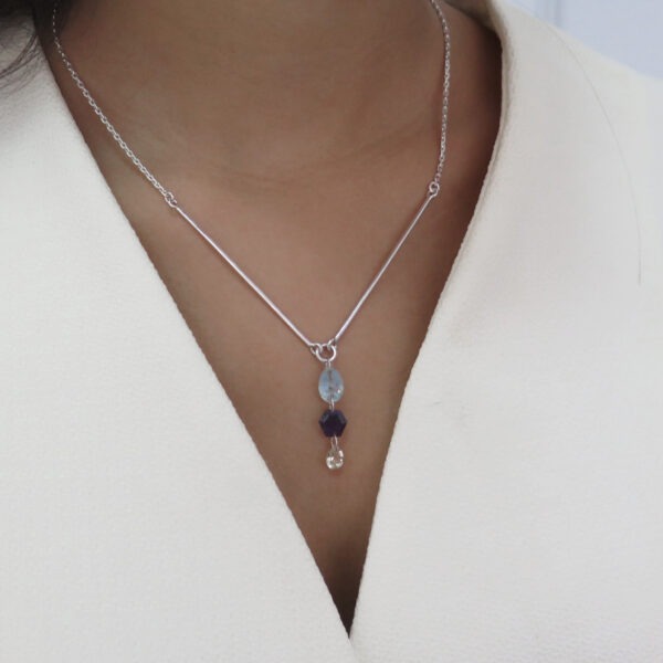 <b>Collier fin </b><br><i>Argent et pierres fines</i> – Image 2