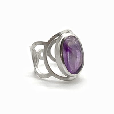 Cabochon en améthyste