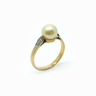 Bague-en-Or-jaune-Perle-de-culture-et-en-Diamants-rckj28htbl1tki2qvlnhlb4az88enhnyj4qwlld868 copie