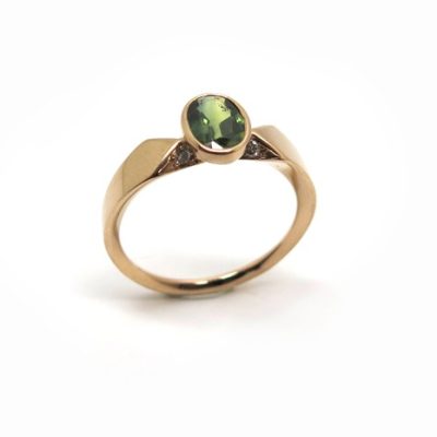 bague saphir vert sur mesure
