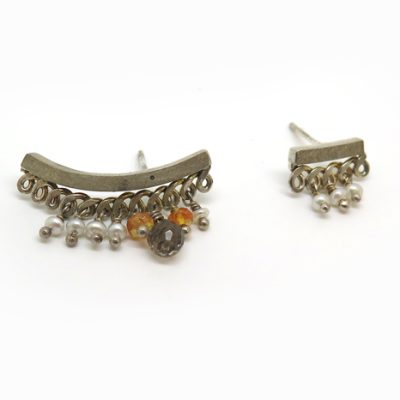 Boucles d'oreilles différente