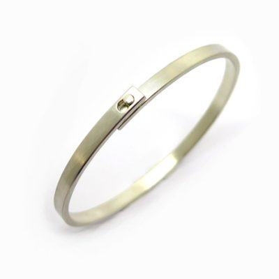 Bracelet rigide pour homme