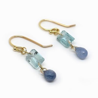Boucles d'oreilles en or jaune et aigues marines