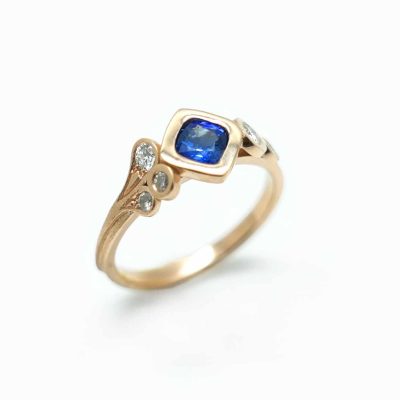 Solitaire asymétrique or et saphir