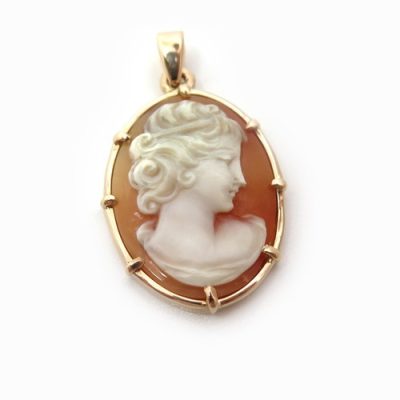 Pendentif camée sur mesure