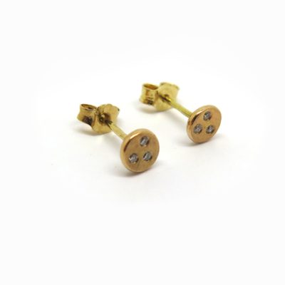 clou d oreilles en or rose