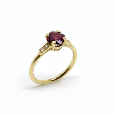 bague de fiançailles or et grenat